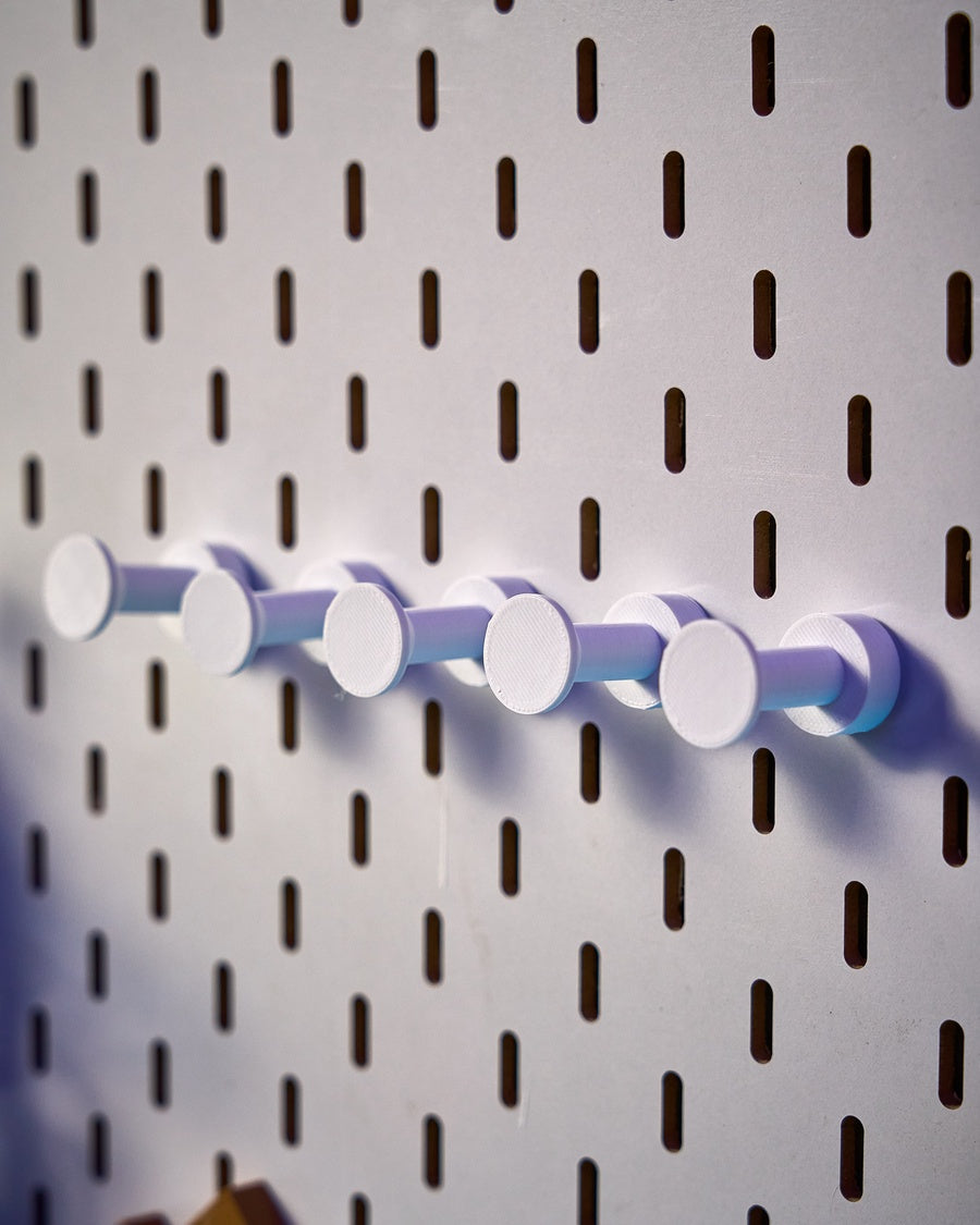 مسمار pegboard